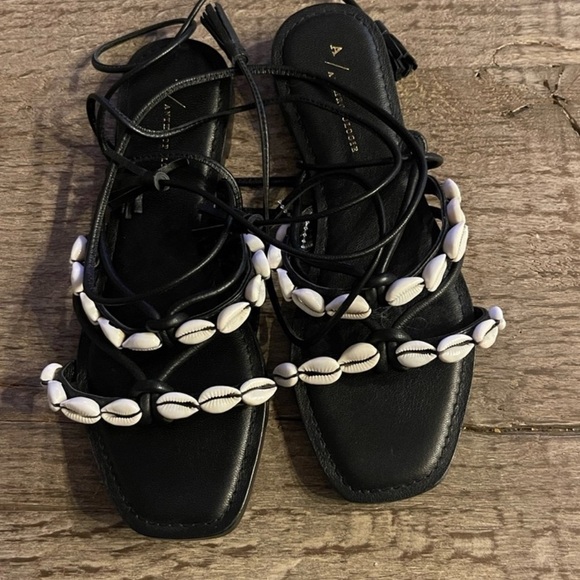 Anthropologie Leather Sandals. - Picture 6 of 7